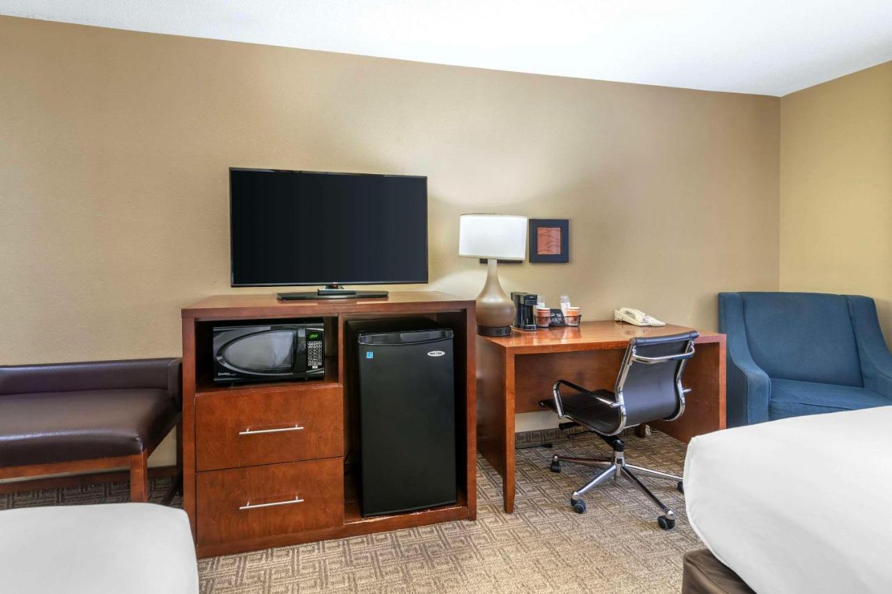 Comfort Inn & Suites Dover-Portsmouth Bagian luar foto