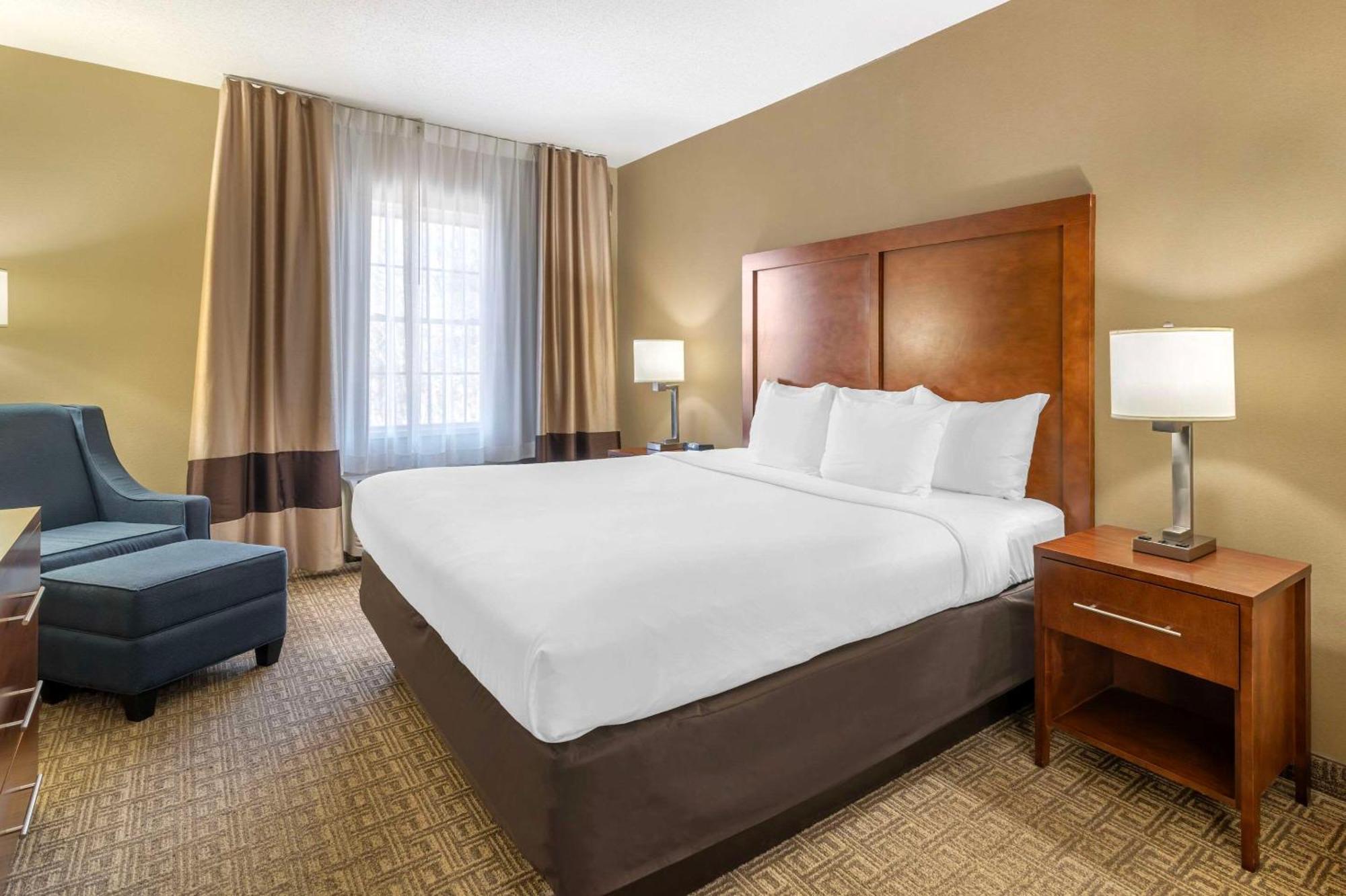 Comfort Inn & Suites Dover-Portsmouth Bagian luar foto