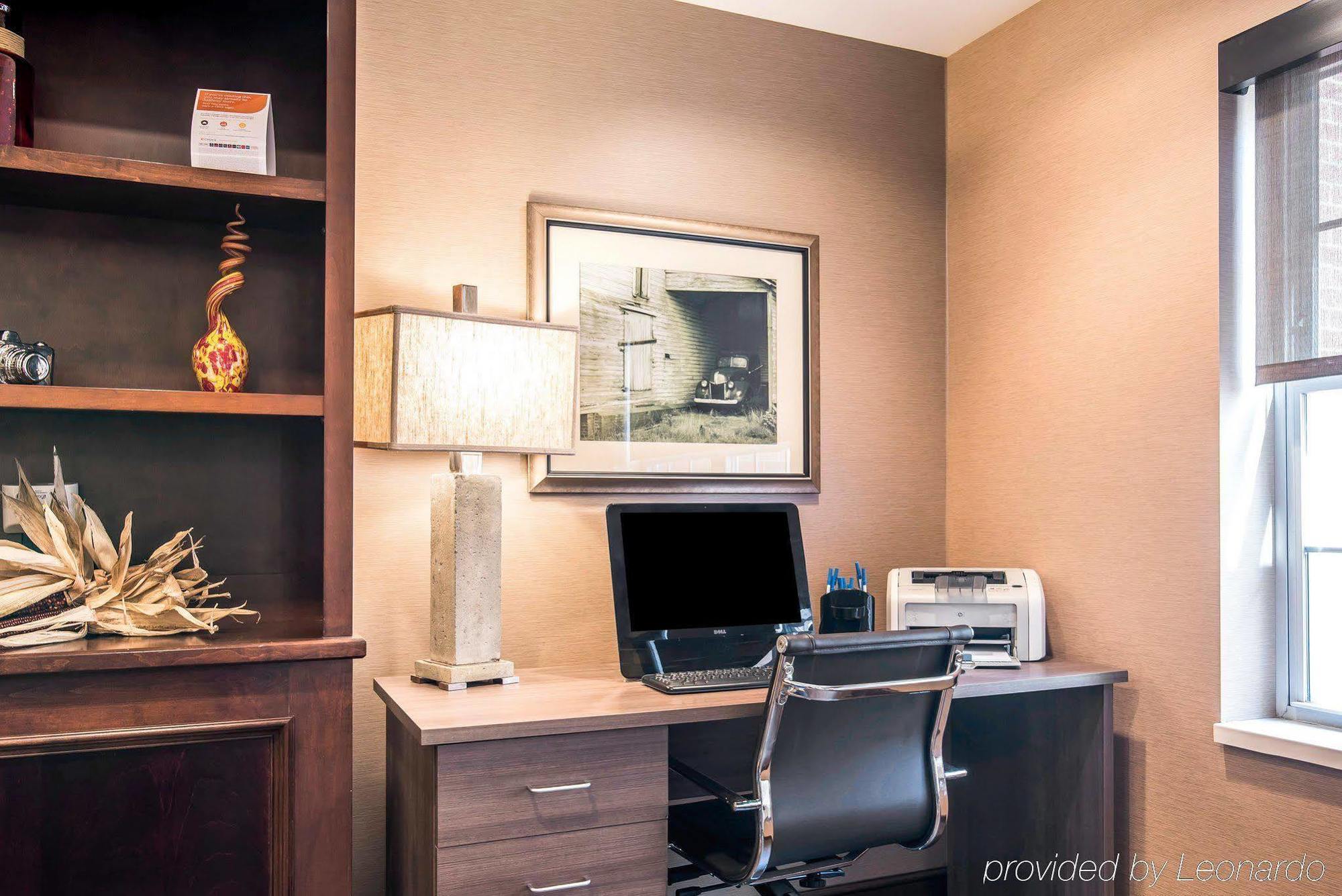 Comfort Inn & Suites Dover-Portsmouth Bagian luar foto